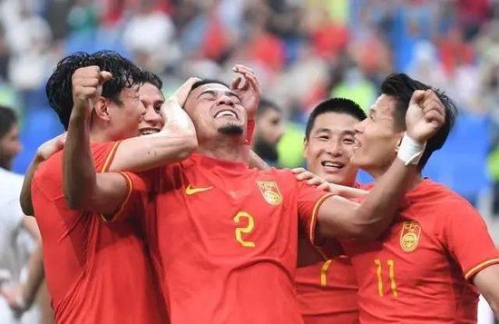 亚洲伊人久久大香线蕉综合图片